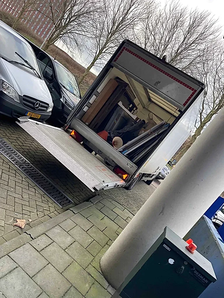 Verhuiswagen met chauffeur 2